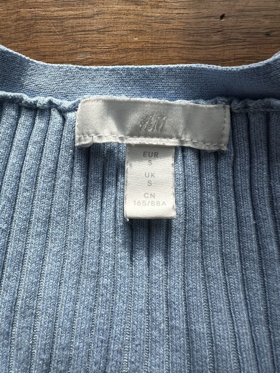 H&M Giacche: H&M Cardigan hellblau Gr. S – Usato da Zürich venduto da car_x52z 1