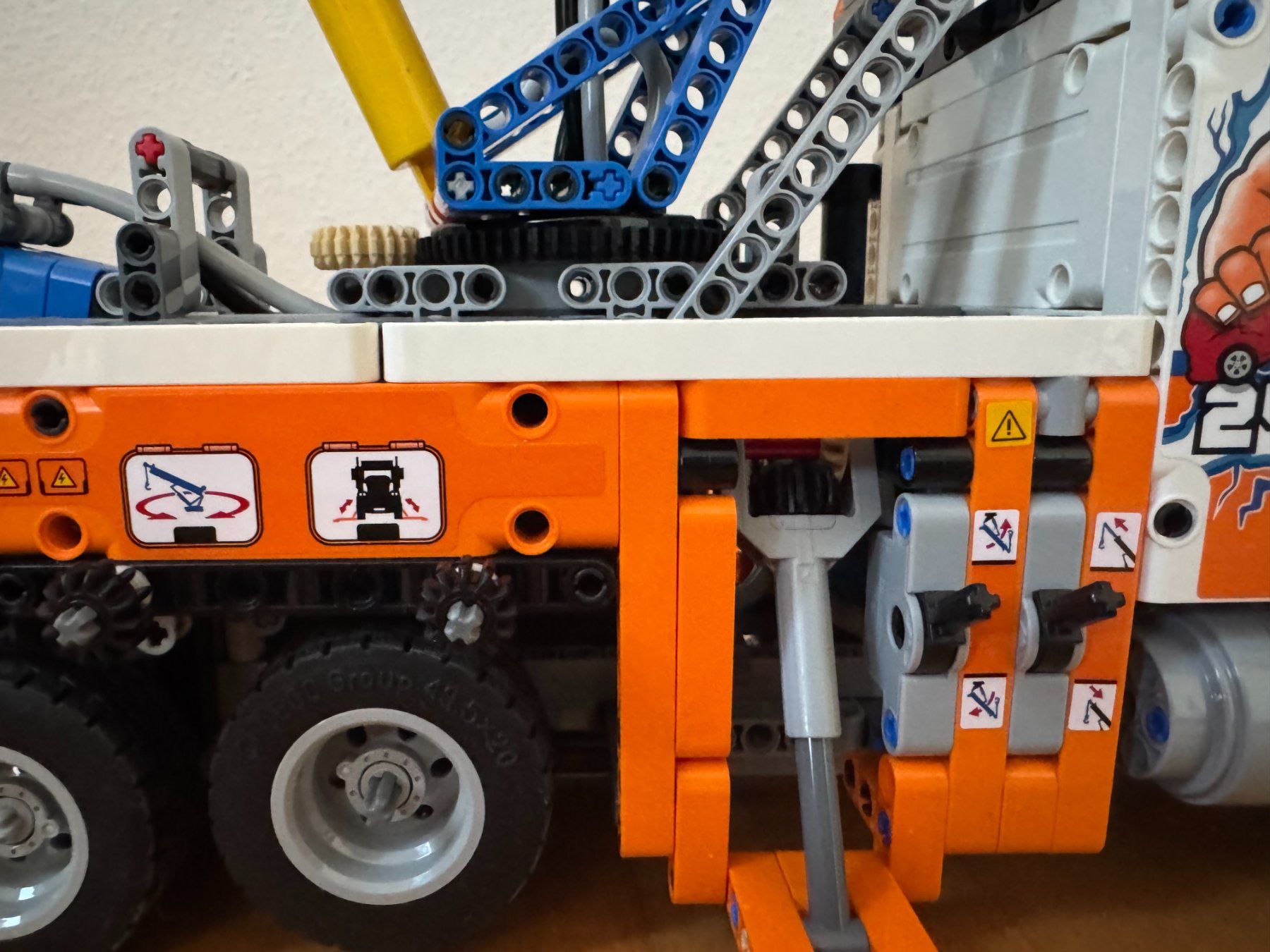 Lego Kit di costruzioni: LEGO Technic 42128 Schwerlast-Abschleppwagen – Usato da Nänikon venduto da 8610pb 5