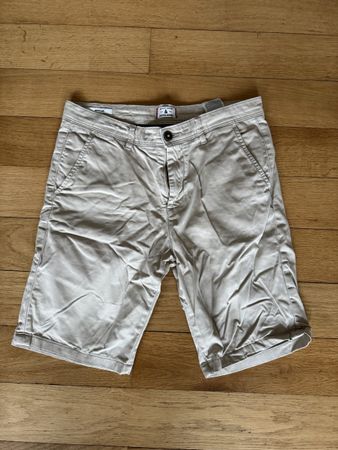 Beigefarbene Shorts von Jack&Jones, Größe 31☀️