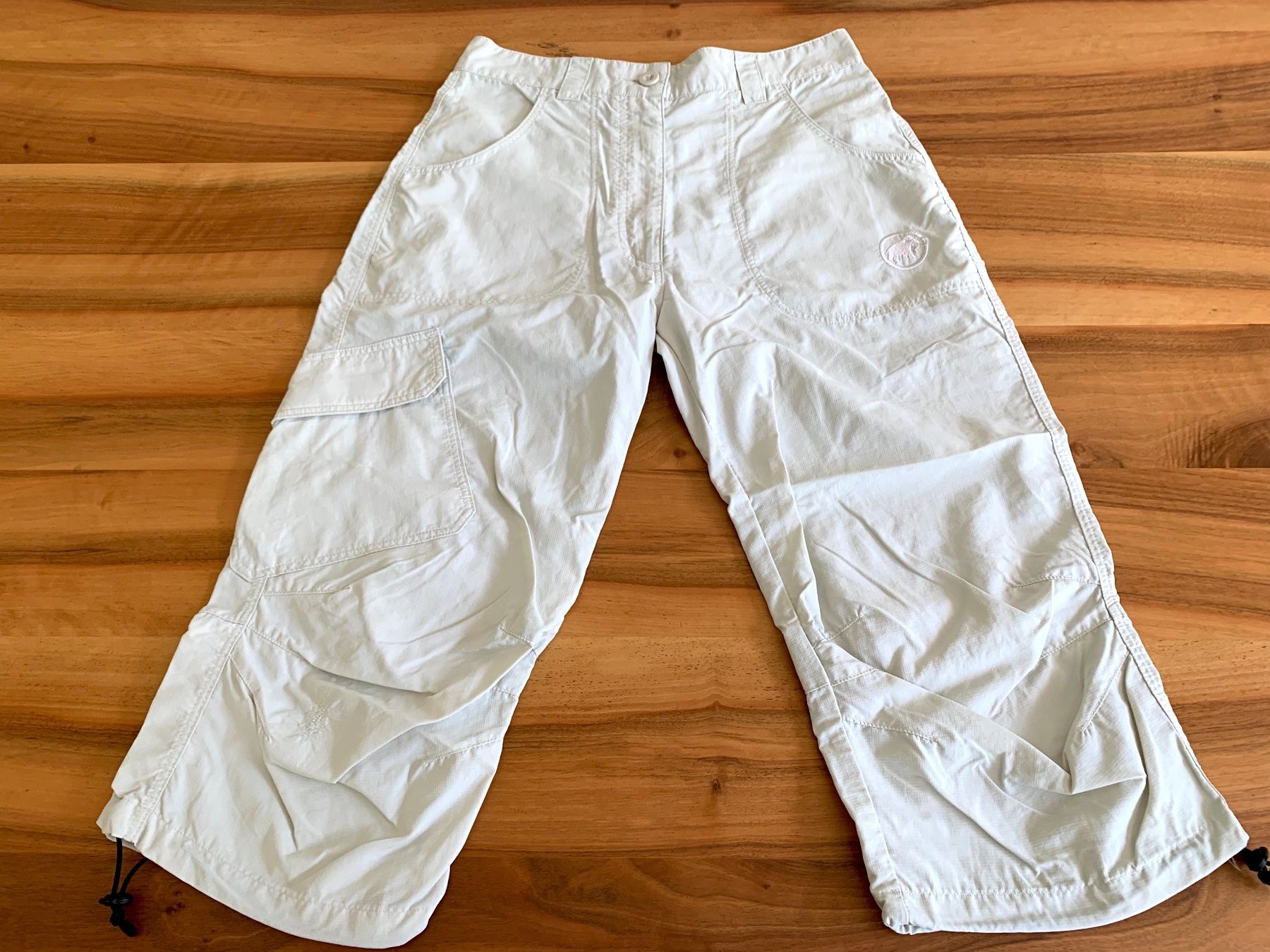 Mammut Pantaloni: MAMMUT 3/4tel Wanderhose hellbeige Grösse 34 – Usato da Meiringen venduto da Jackwashere