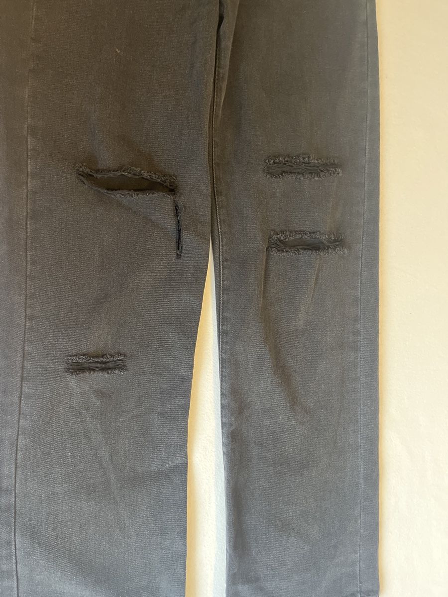 Shein Jeans: Shein Jeans gr 34 schwarz – Usato da Adligenswil venduto da Phoenix2017 2