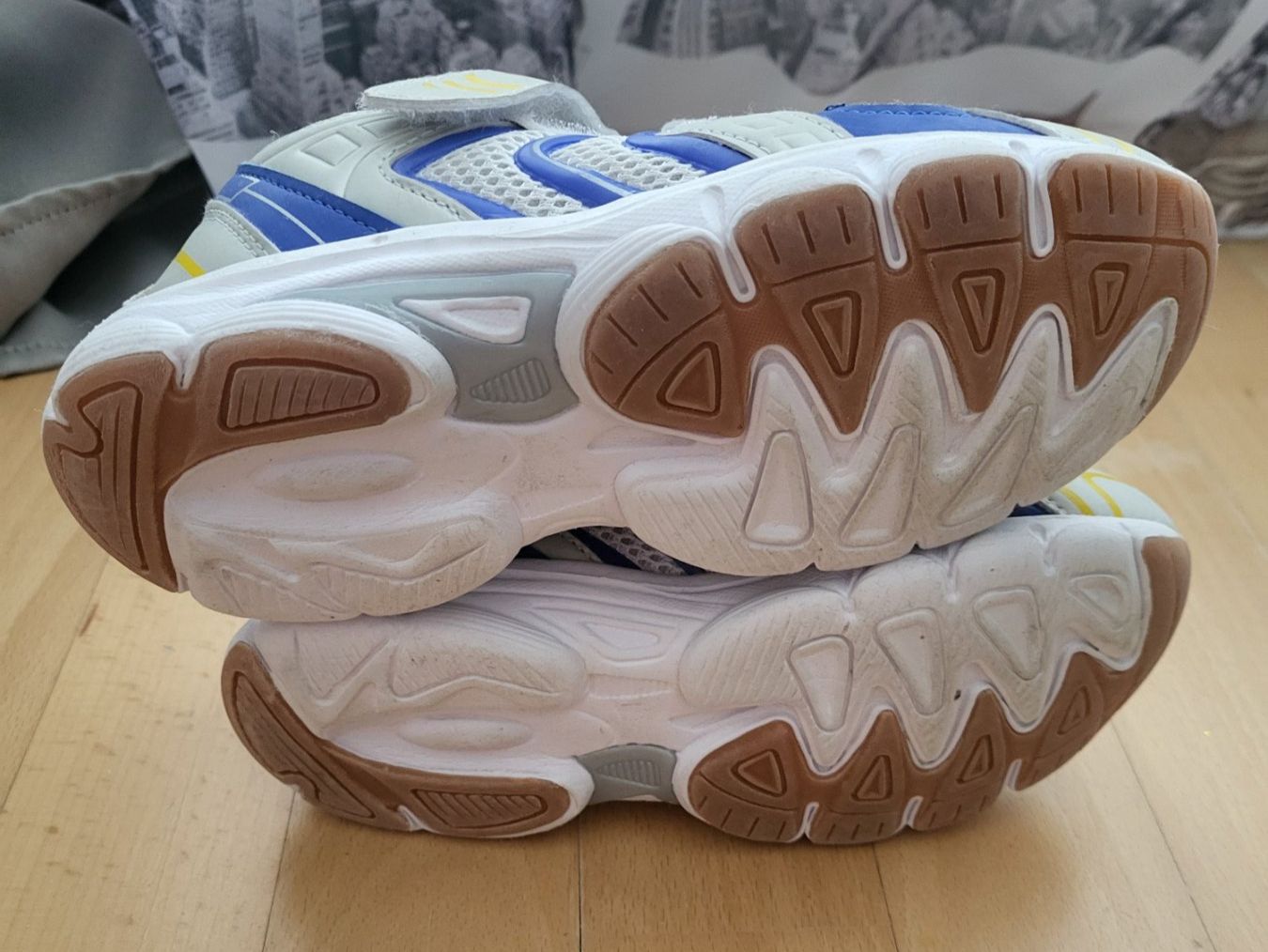 Scarpe per ragazzi: Turnschuhe gr. 31 – Usato da Boswil venduto da i12i 1