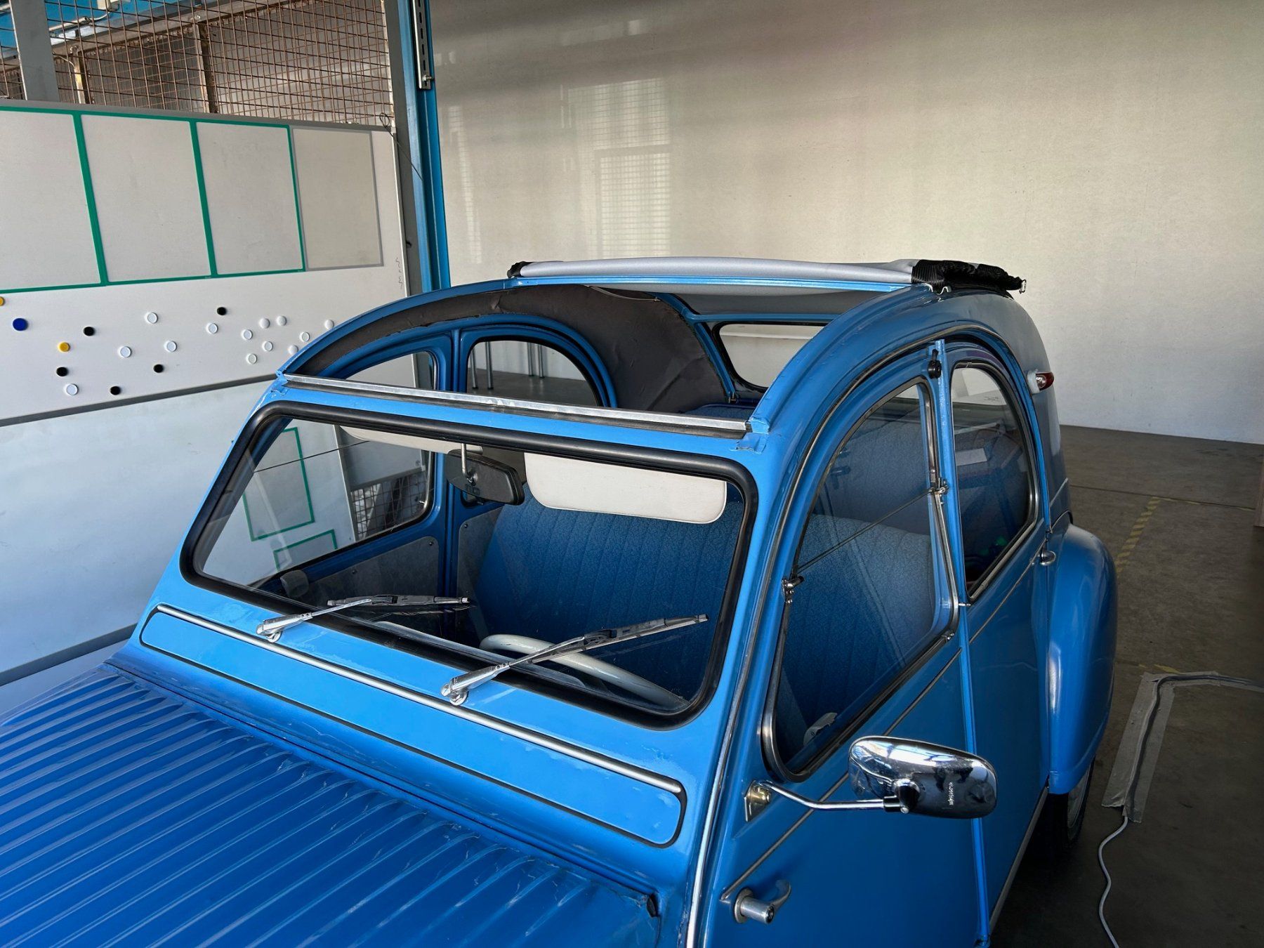 Citroën Automobili: Citroën 2CV – Usato da Rolle venduto da Pejic187 3