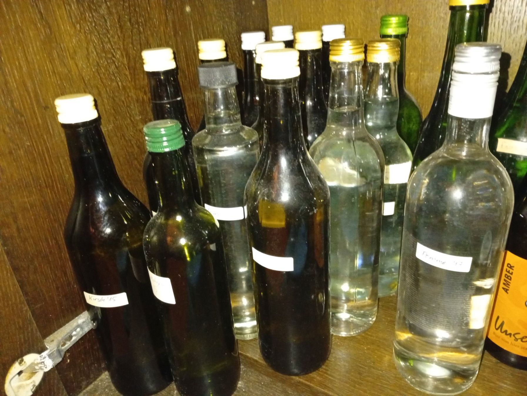 Bevande alcoliche: Schnaps – Nuovo e nell'imballaggio originale da Prez-vers-Noréaz venduto da ben_gjn8 1