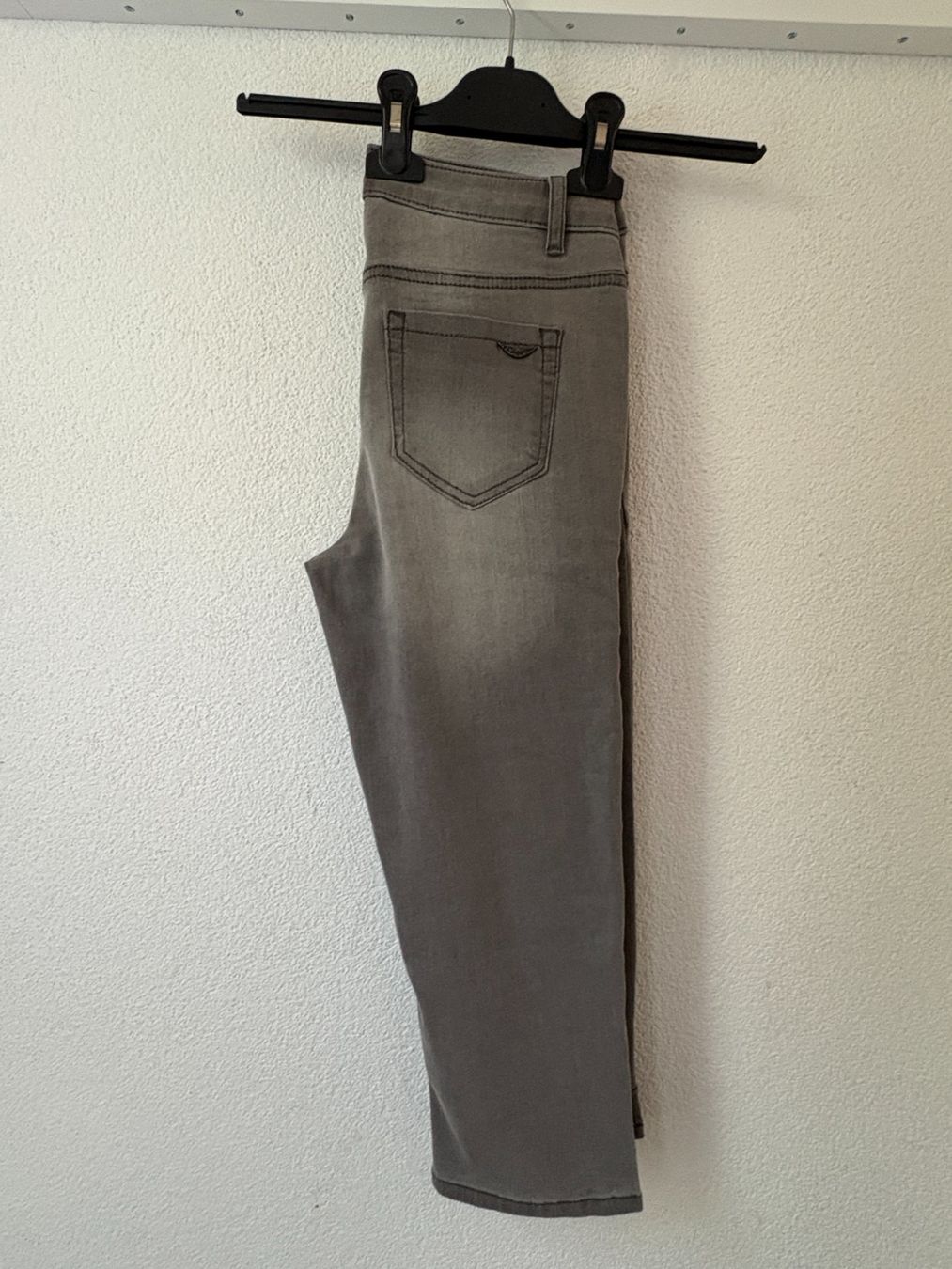 Arizona Jeans: Arizona Caprijeans - grey used – Nuovo e nell'imballaggio originale da Contra venduto da Oly_93 1