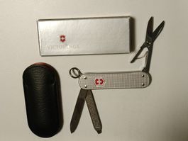 Petit couteau Victorinox Alox neuf