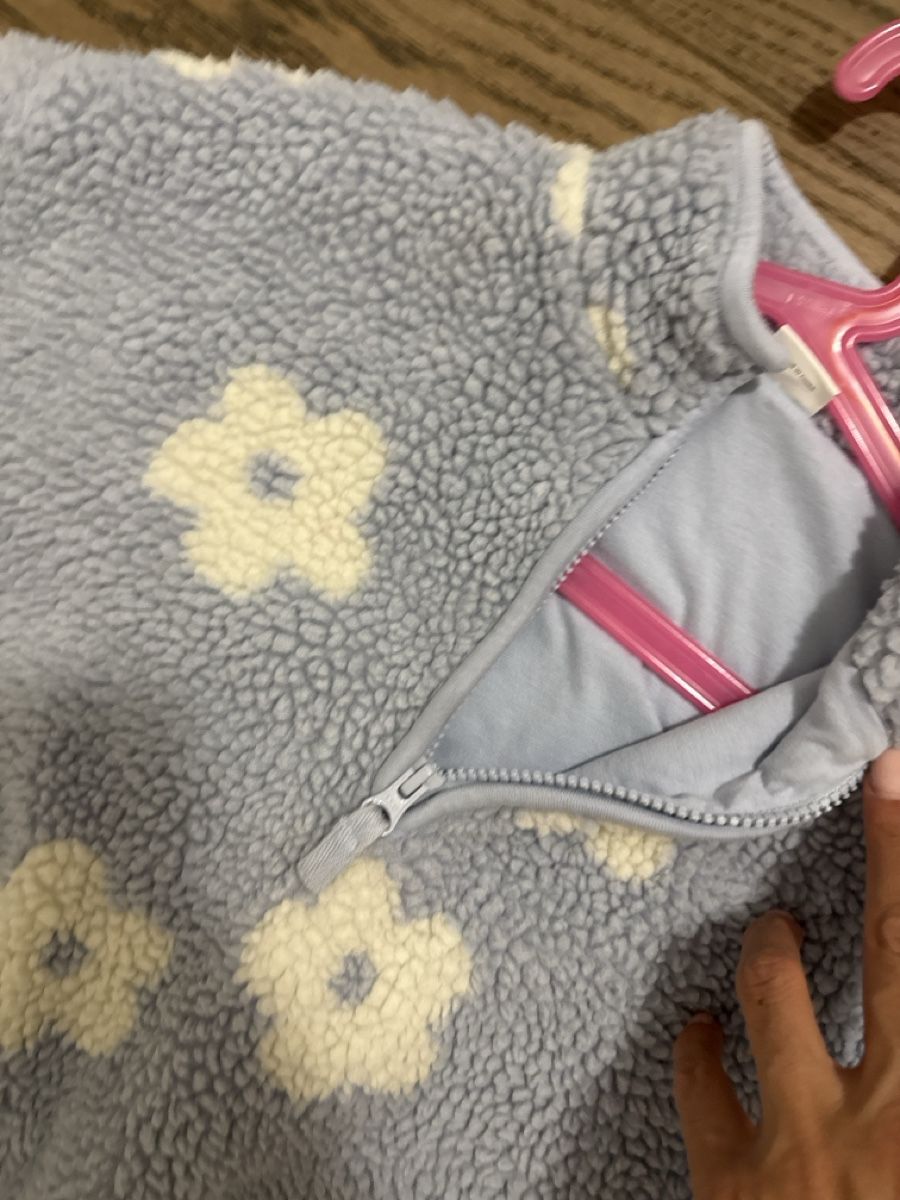 Next Giacche & Cappotti: Fleece pullover light blue with flowers used condition – Usato da Oberglatt ZH venduto da Sale12 2