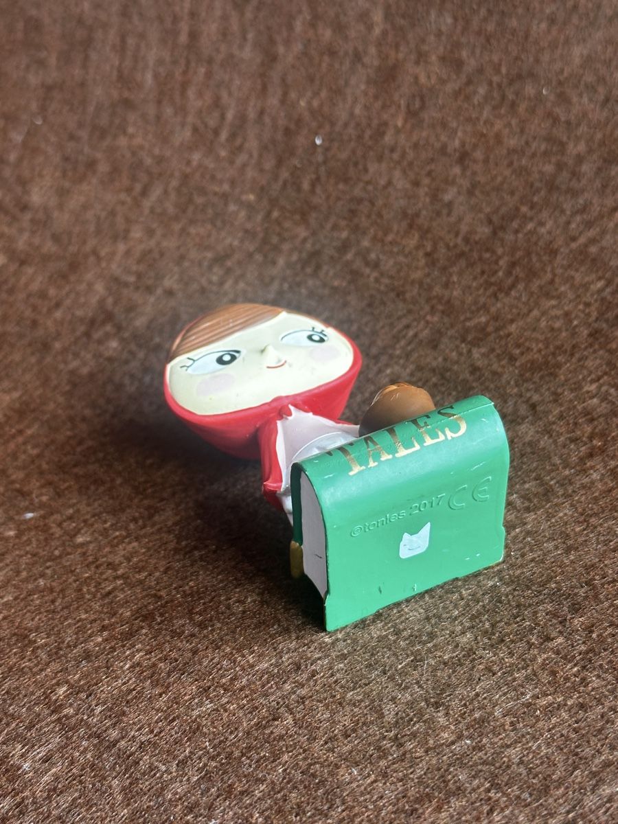 Tonies Statuette: Toniebox Figur - Lieblingsmärchen Rotkäppchen – Nuovo (secondo la descrizione) da Forch venduto da sv94 3