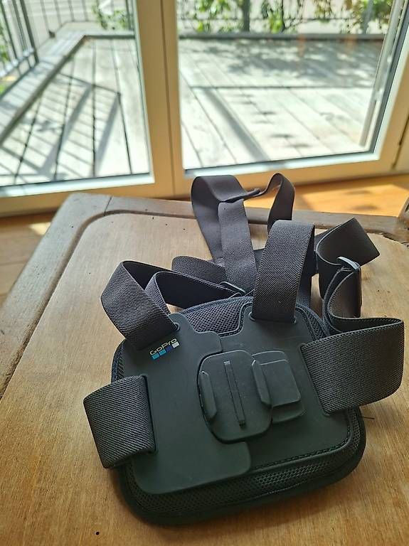 Treppiedi & Teste: Original GoPro Chest Mount – Usato da Münchwilen TG venduto da choc2812