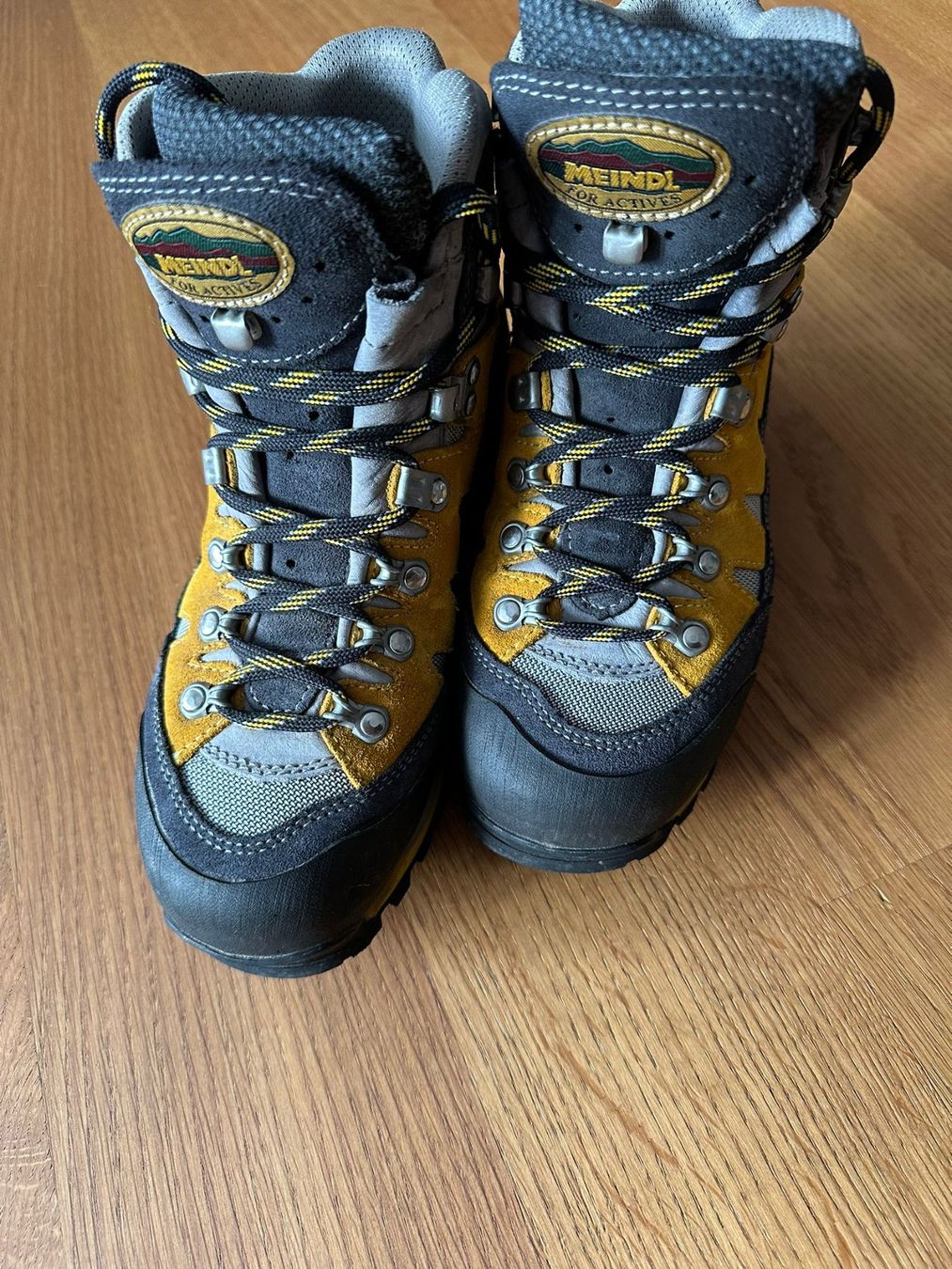 Meindl Chaussures femmes: Meindl Wanderschuhe Grösse 38.5 – D'occasion à Burgdorf par interstellar2 1
