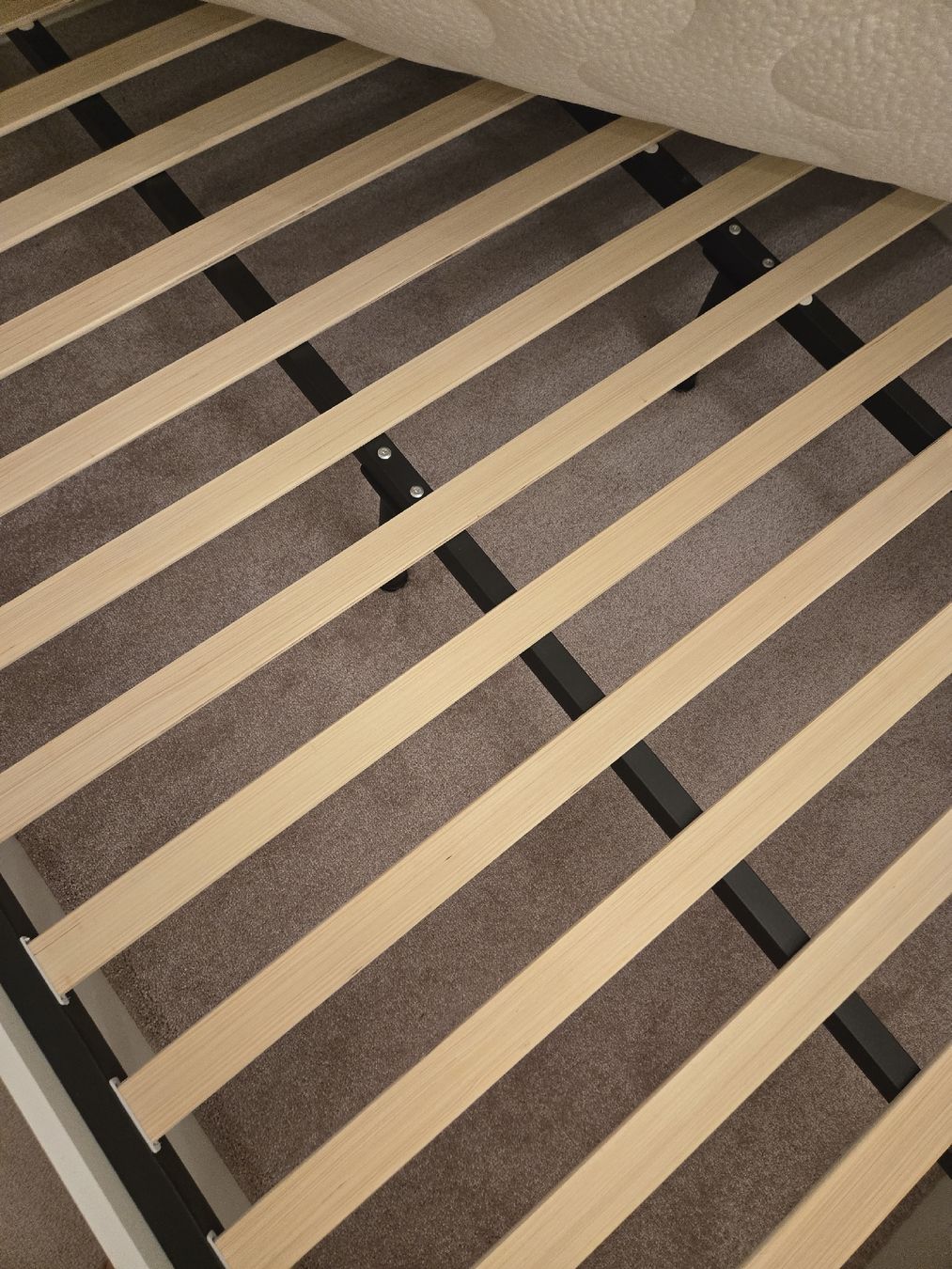 Betten: Schlafzimmer komplett.  – Gebraucht aus thun von Matina 9