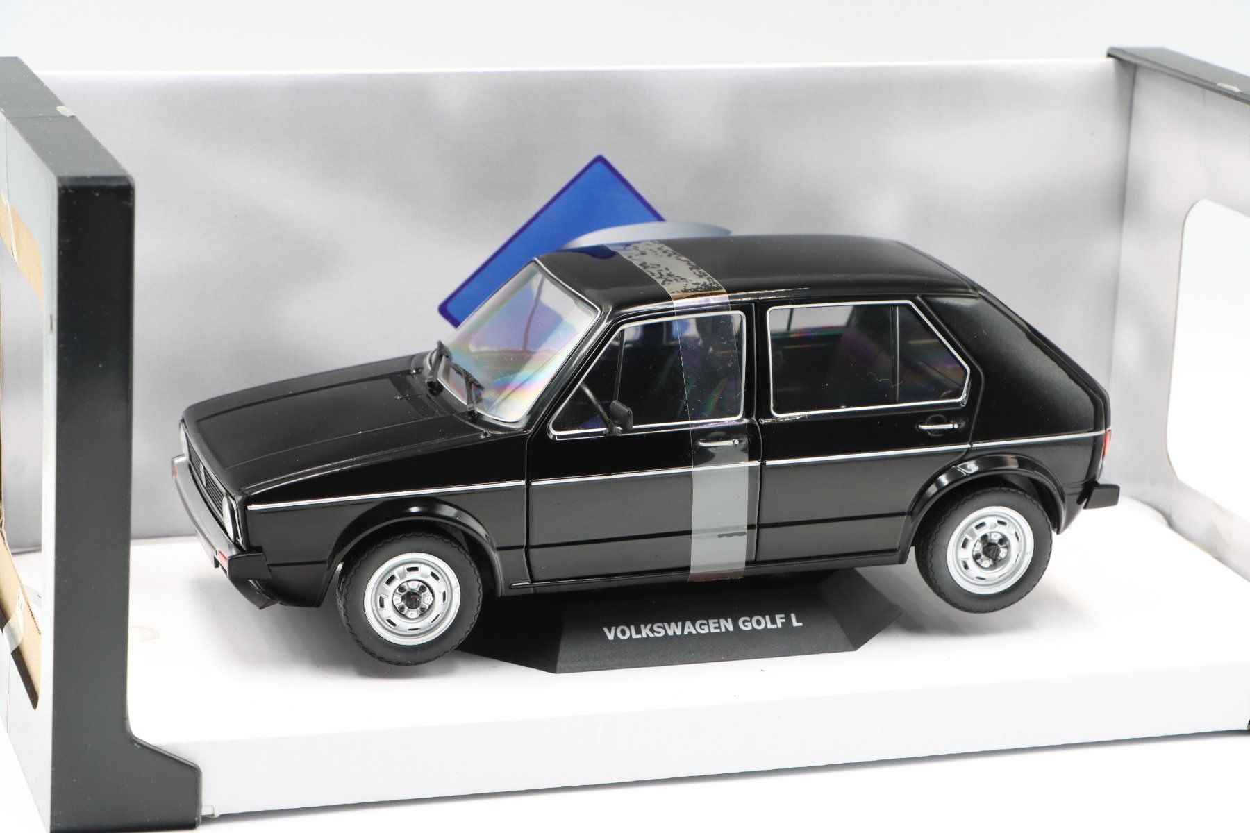 Volkswagen Modellini d'auto: VW Golf 1 L 1983 1:18 Solido – Nuovo e nell'imballaggio originale da Bühl b.Aarberg venduto da modelldiecast 3