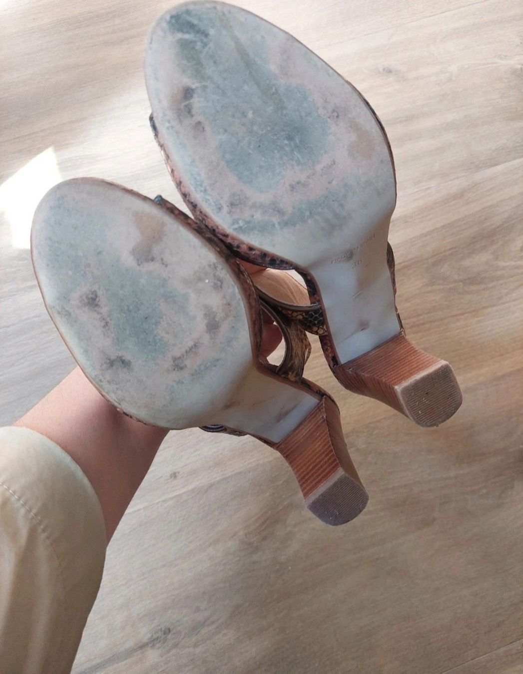 Scarpe da donna: Bocage Sandales cuir effet python originales T 38 – Usato da Genève venduto da a_t_g5kq 7
