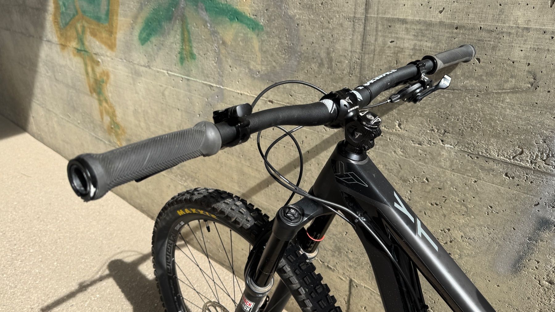 YT Biciclette: YT Industries Jeffsy Cf Comp 1 Carbon 29 – Usato da St. Erhard venduto da secc 7
