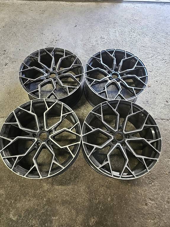 Felgen: 4 CERCHI DEL 22 "AVERSUS DARKFORCE  – Gebraucht aus Biasca von autolowcost