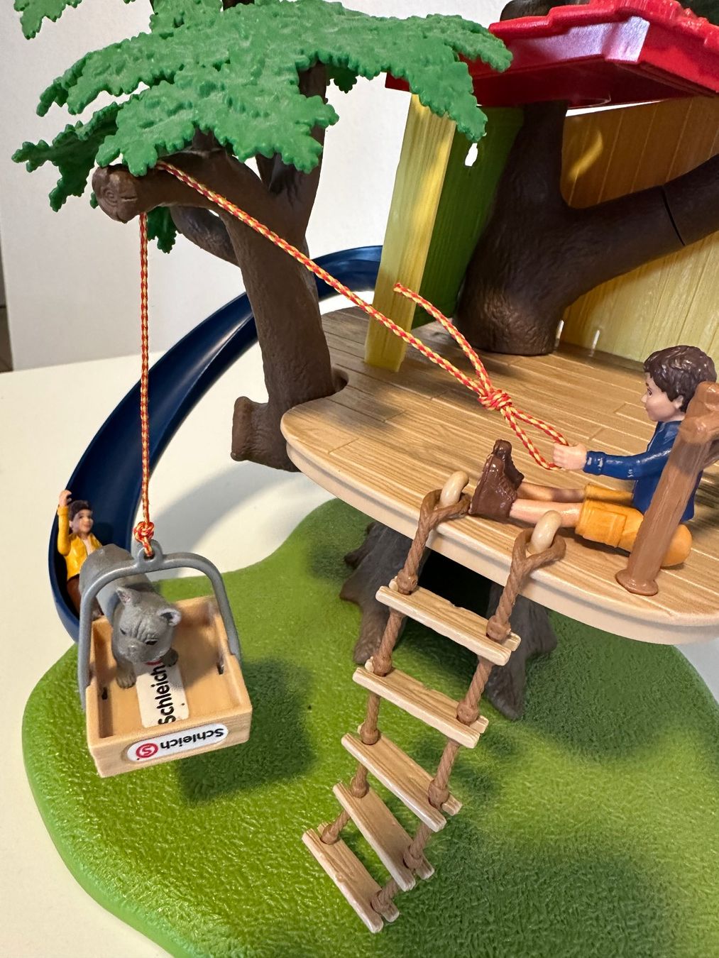 Schleich Giocattoli: Schleich Baumhaus – Usato da Solothurn venduto da Geezer7 1