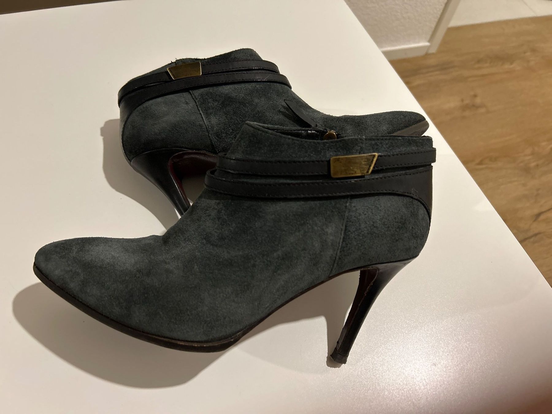Hugo Boss Scarpe da donna: Boss Orange Stiefeletten schwarz  Gr. 39 – Usato da Brunnen venduto da Nala2929 1