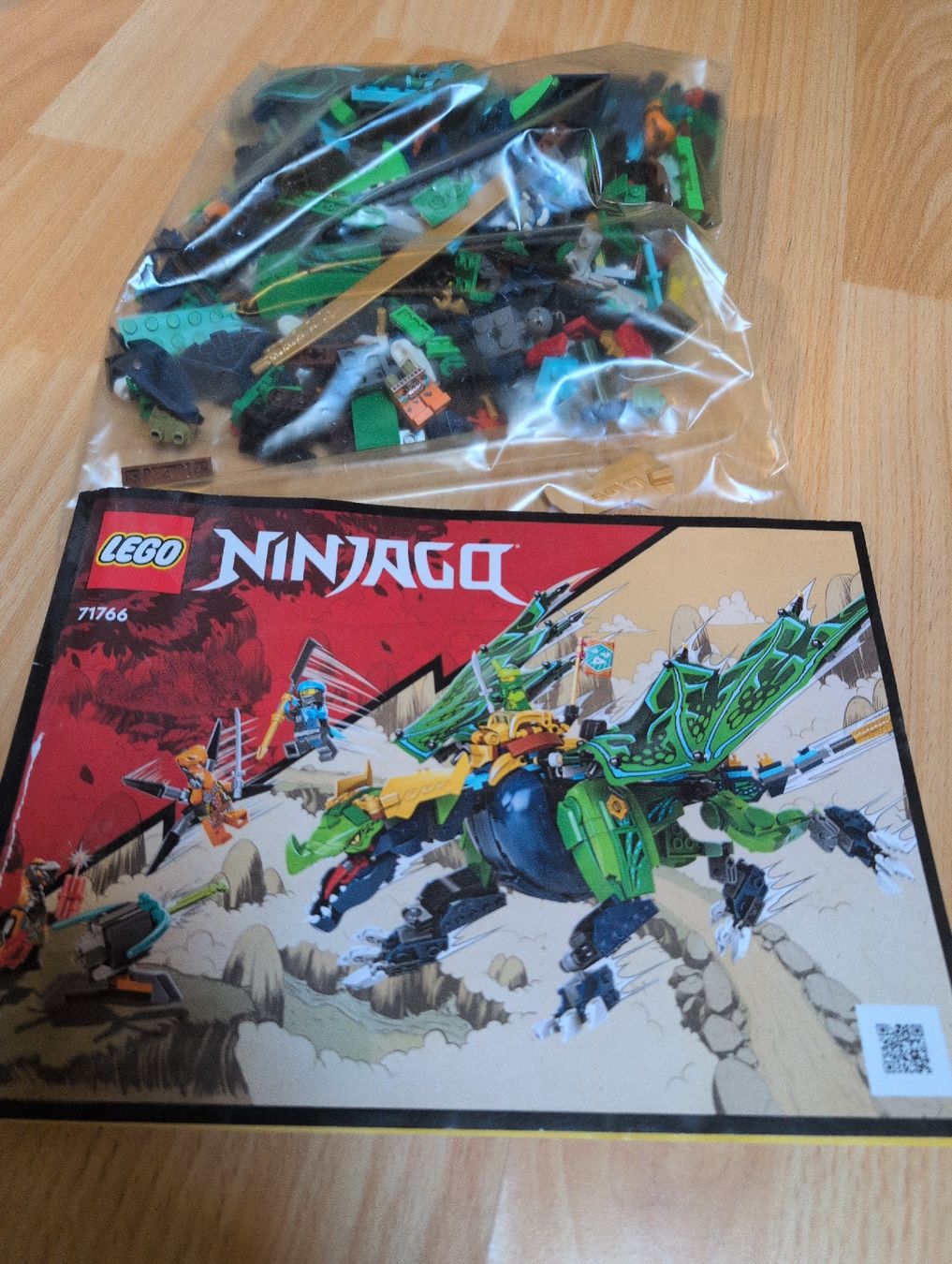 Lego Giocattoli: Lego NINJAGO Lloyds legendärer Drache – Usato da Winterthur venduto da The_widi 3