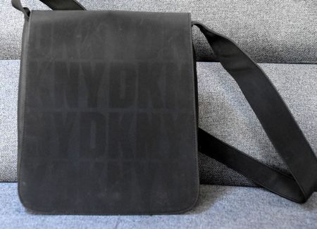Tasche / Sac à bandoulière DKNY