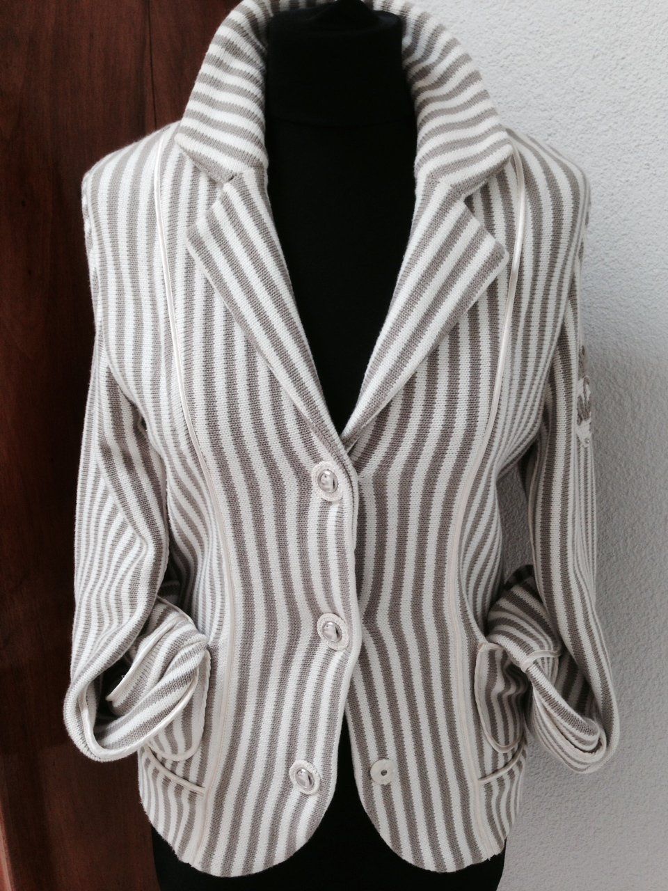 Giacche: Blazer Jacke Oberteil 36 eiszeit creme/t – Usato da Glattpark (Opfikon) venduto da Pangie 1