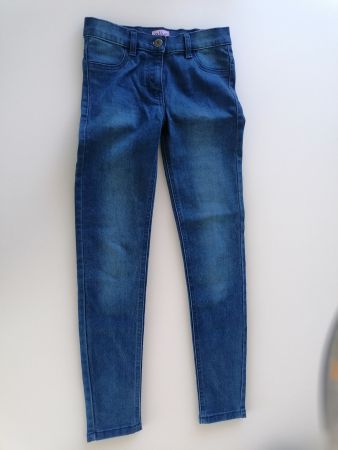 TOP-ZUST: Girl Jeans 146 (eher enger Schnitt)