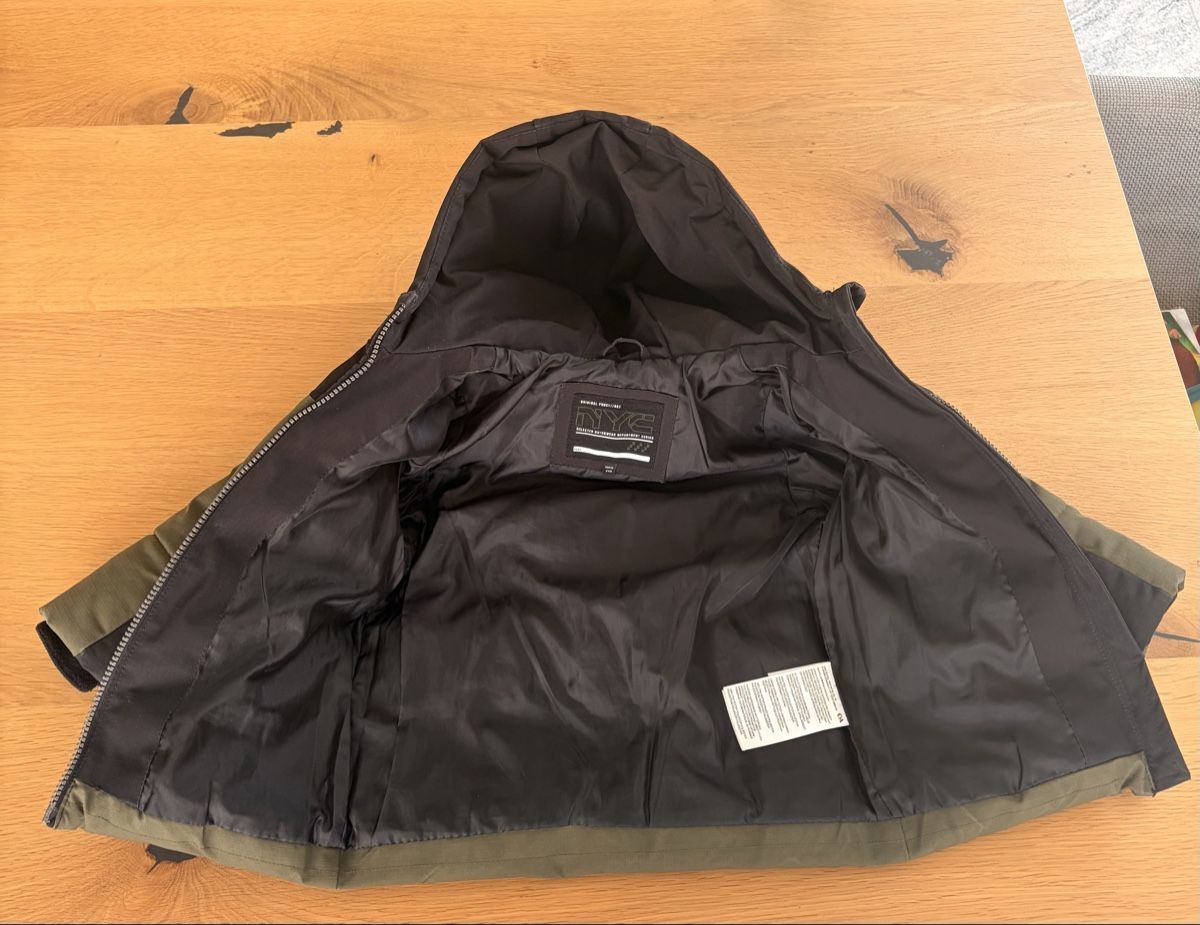 C&A Giacche & Cappotti: Winterjacke Grösse 98 – Usato da Bütschwil venduto da Fdu_9606 2