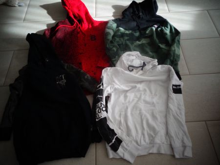 4x KAPUZENPULLOVER GR.S