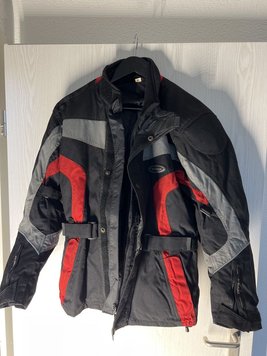 Jacken: Held Motorradjacke, Grösse S, viele Protektoren – Gebraucht aus Rickenbach / Sulz von Alfisti156