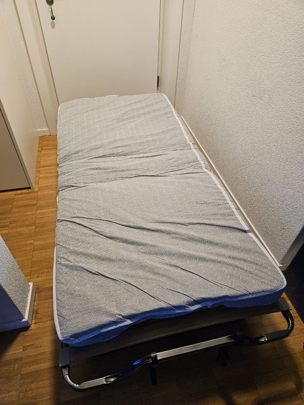 Micasa Lits: Klappbett 90x200x40cm – D'occasion à Sursee par Mr_kistler 1