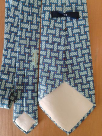 Hermes Krawatte Seide 466 HA hellblau / blau, neuwertig !!!