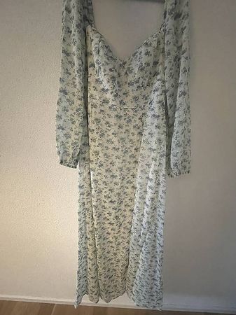 Kleid