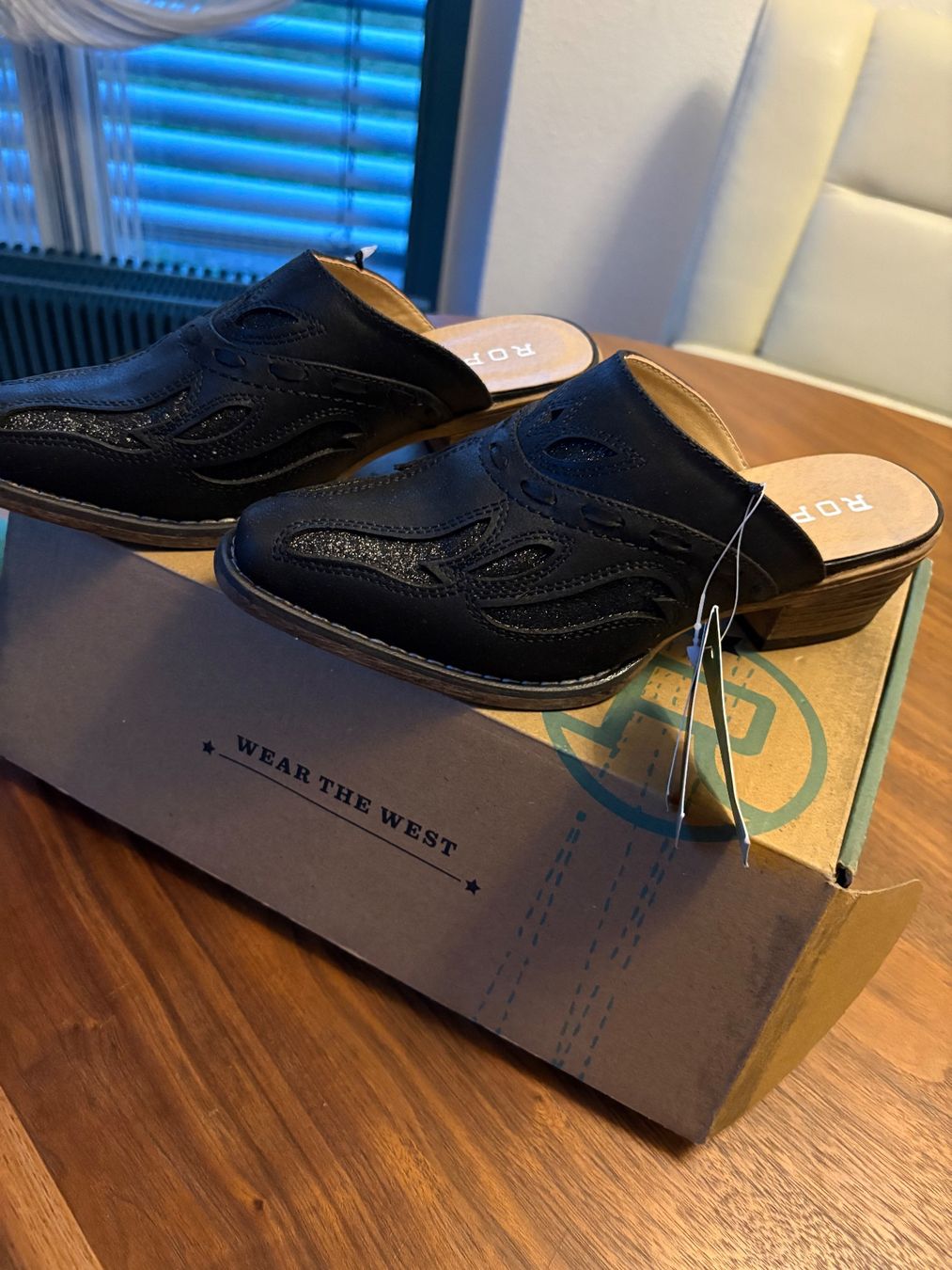 Scarpe da donna: Mules v. Rooper Gr. 37,5   NEW – Nuovo e nell'imballaggio originale da Schänis venduto da mathea77 5