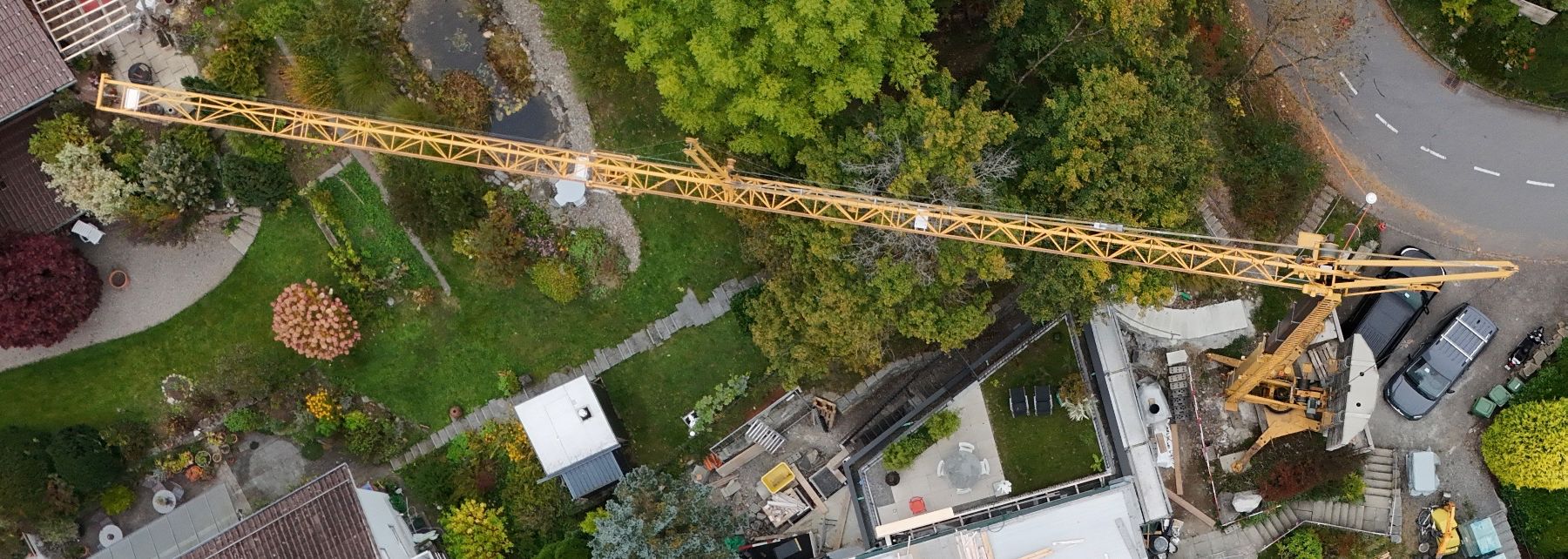 Liebherr Gru: Kran_Liebherr 32K_30 Meter_Geprüft – Usato da Goldiwil (Thun) venduto da 14me21 2