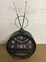 Wanduhr Radio Quartz 40cm Breite als Radio Tessain.