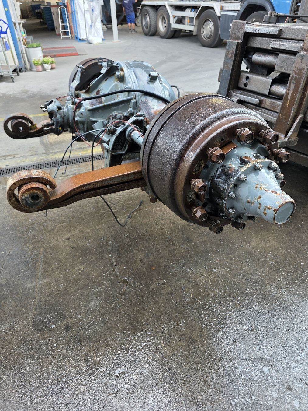 Scania Alle Ersatzteile: Scania 124 Antriebs Achse – Gebraucht aus Baar von alf_682d 1