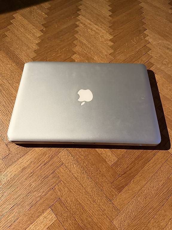 Notebook: MacBook | 13-inch | silver – Usato da Basel venduto da KPRNR