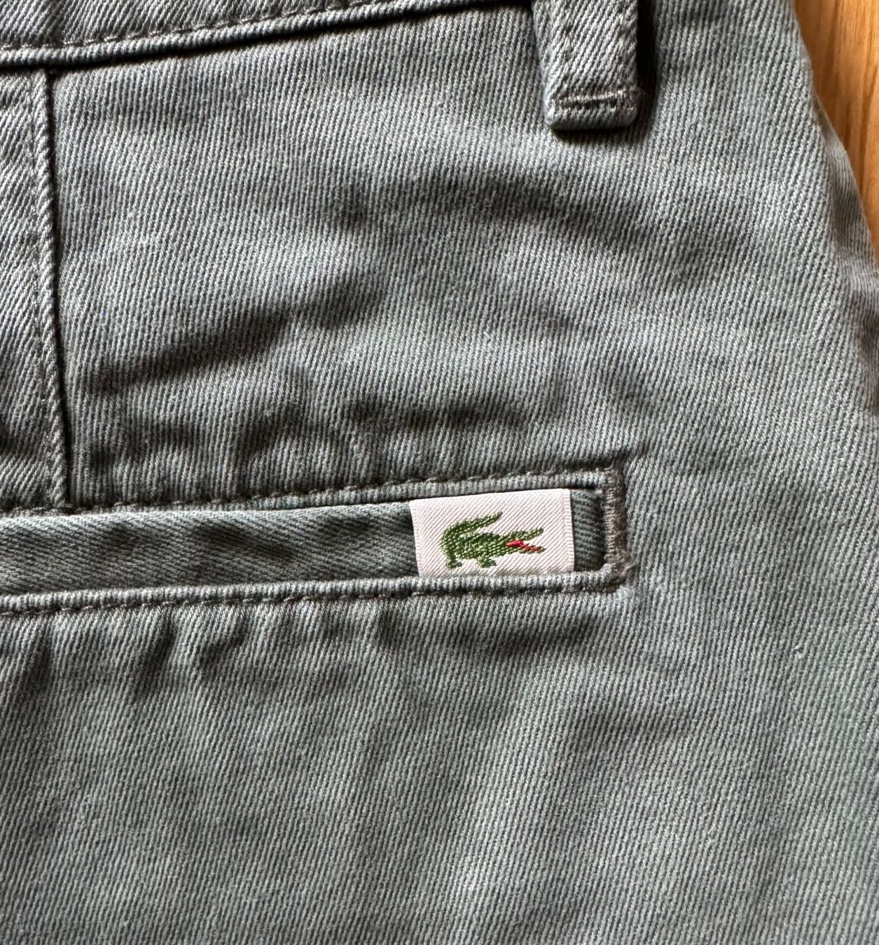 Lacoste Hosen: Originale Lacoste Hose Grösse 38 – Gebraucht aus Bern von Mimmo00 5