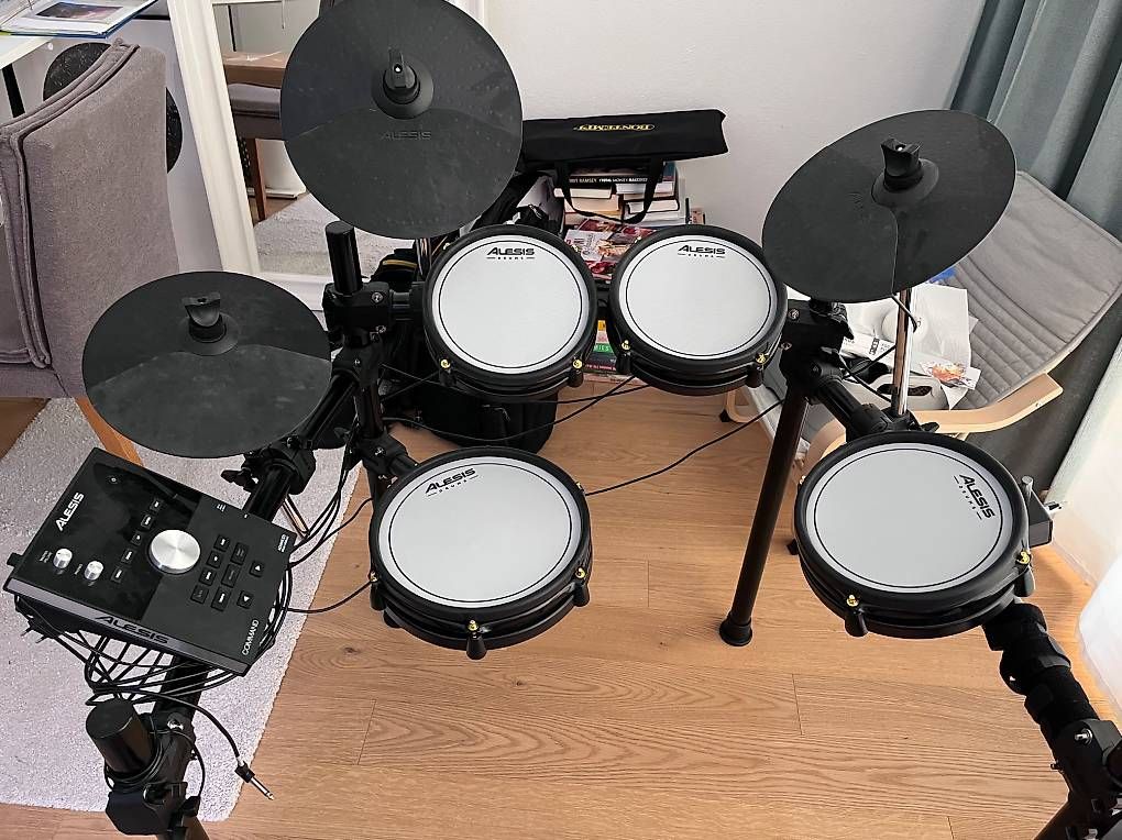 Alesis Strumenti musicali: Alesis Command Mesh Special Edition - Nie Bespielt – Usato da Widnau venduto da collynrefurb 2