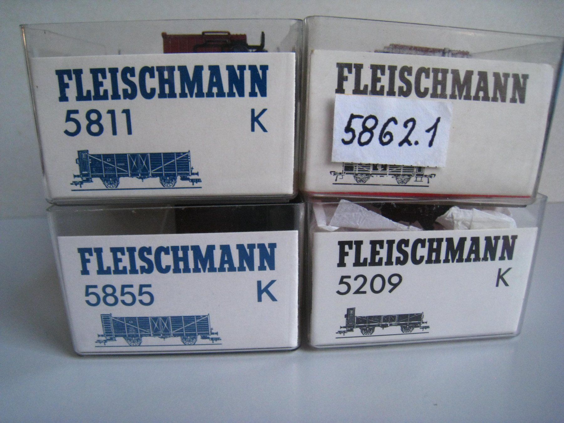 Fleischmann Modellini di ferrovie: Fleischmann-Kohlenwagen-Set, 4 verschiedene Kohlewagen – Usato da Buchs ZH venduto da swiss-train 1