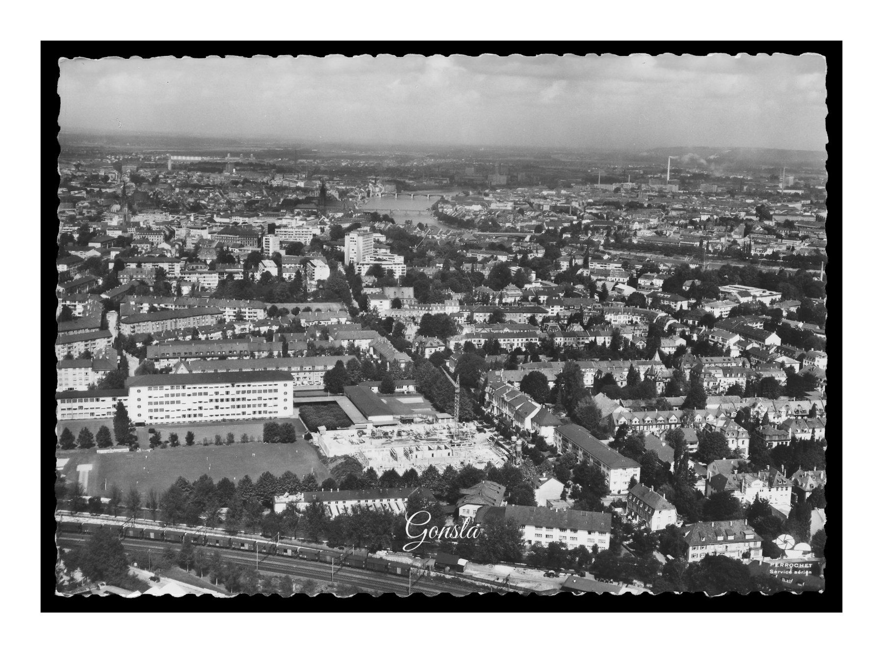 Cartoline postali: BASEL - 1960 "Sevogelquartier" Vue Aérienne – Usato da Onex venduto da gonsla01