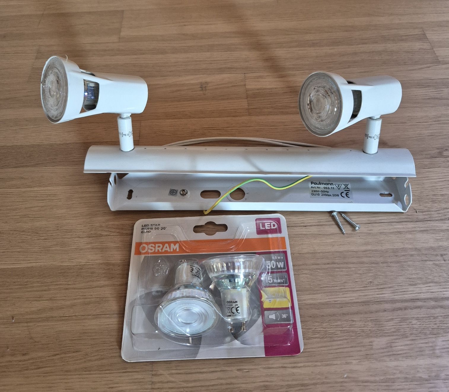 Lampade: Wandleuchte - mit 4x Leuchtmittel – Usato da Volketswil venduto da SwissAir86