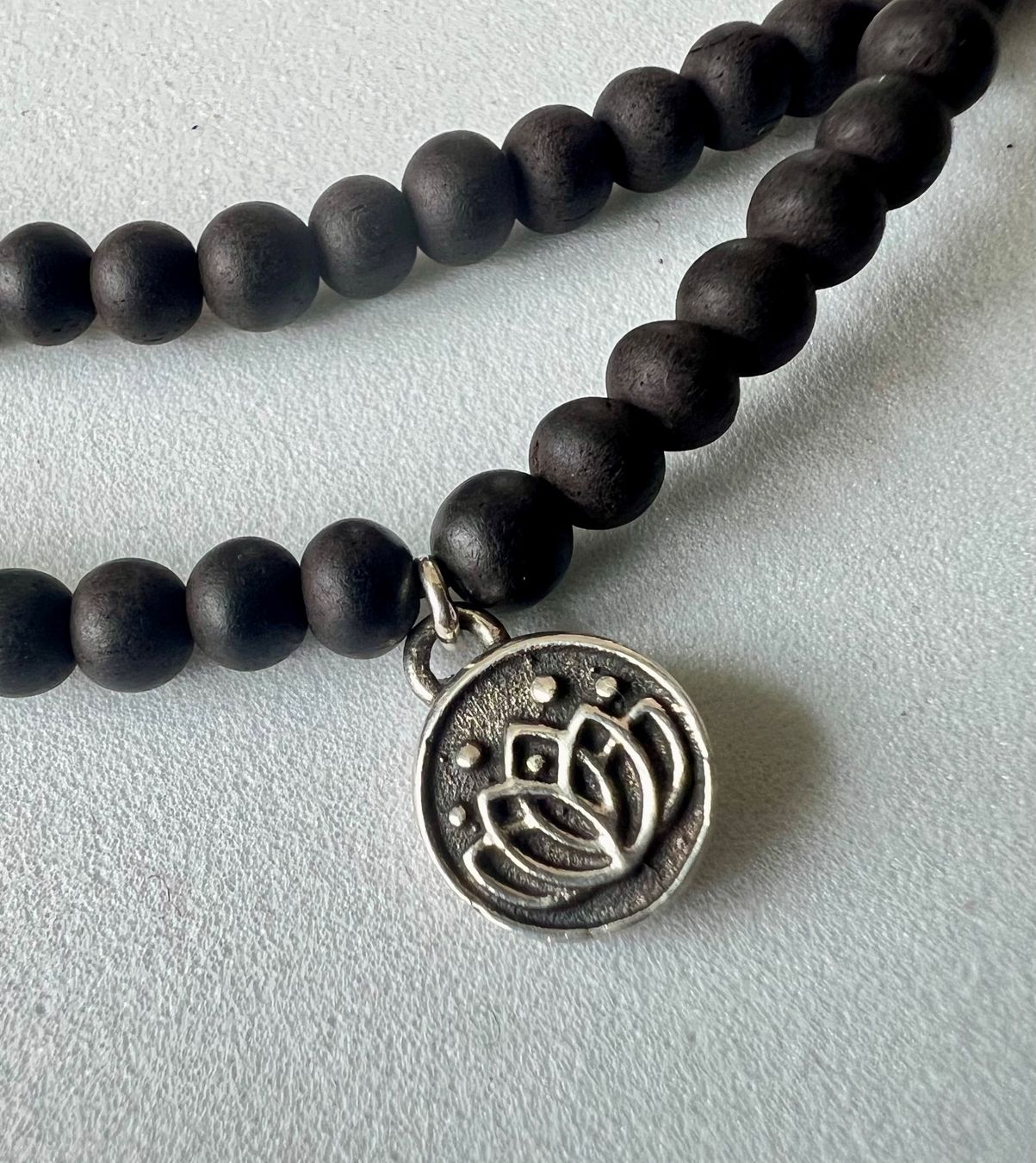 Ketten: Aquamarin Onyx Kette oder Armband mit Silber Lotus - 54cm – Gebraucht aus Ruswil von artbyhand 5