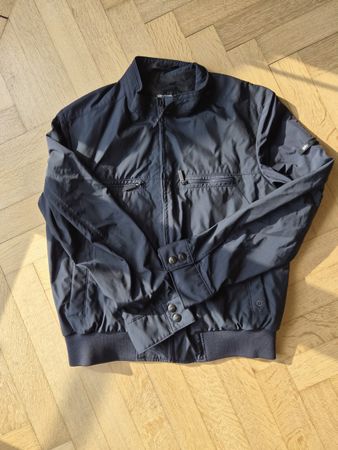 Gut erhaltene, leichte Sommerjacke von Strellson, Gr. 50.