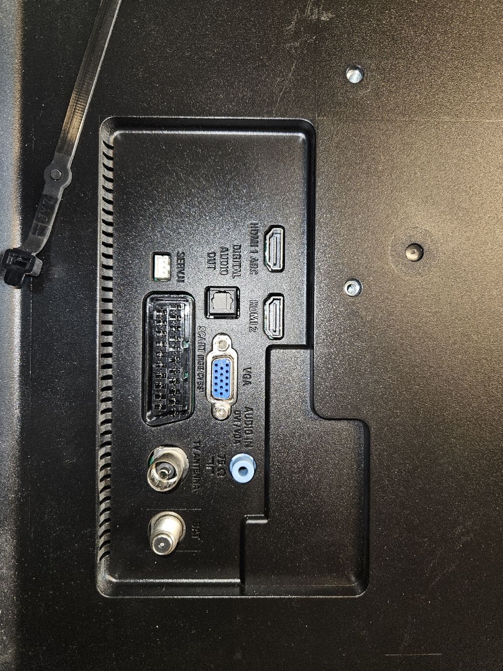 Philips Televisori: 24 Zoll TV Philips – Usato da Elgg venduto da Felix8 4