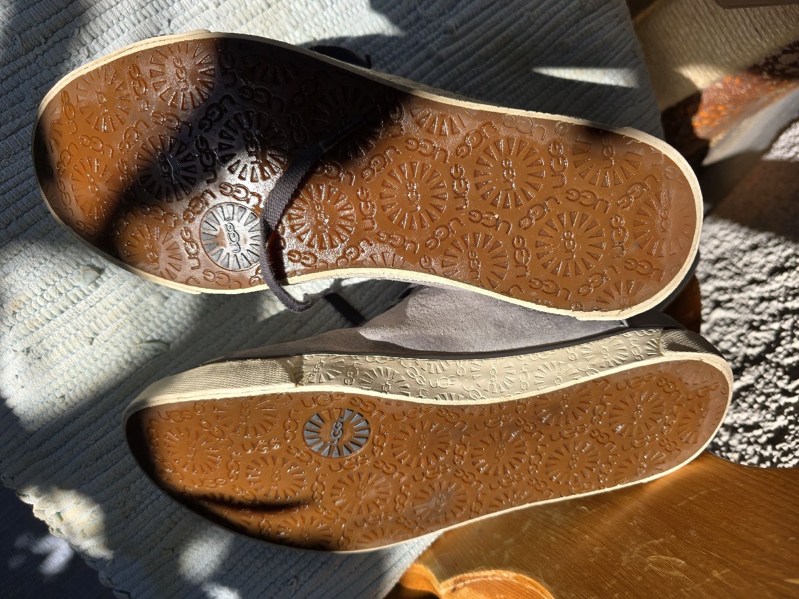 Ugg Chaussures hommes: Ugg Sneaker Halbschuh  – D'occasion à Riehen par Pelagia07 4
