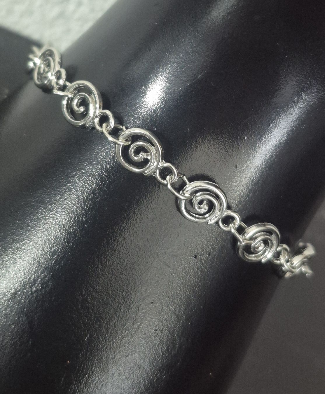 Bracciali & Braccialetti: Bracciale donna argento stile spirale, lunghezza regolabile – Nuovo (secondo la descrizione) da Giubiasco venduto da Stefaniav