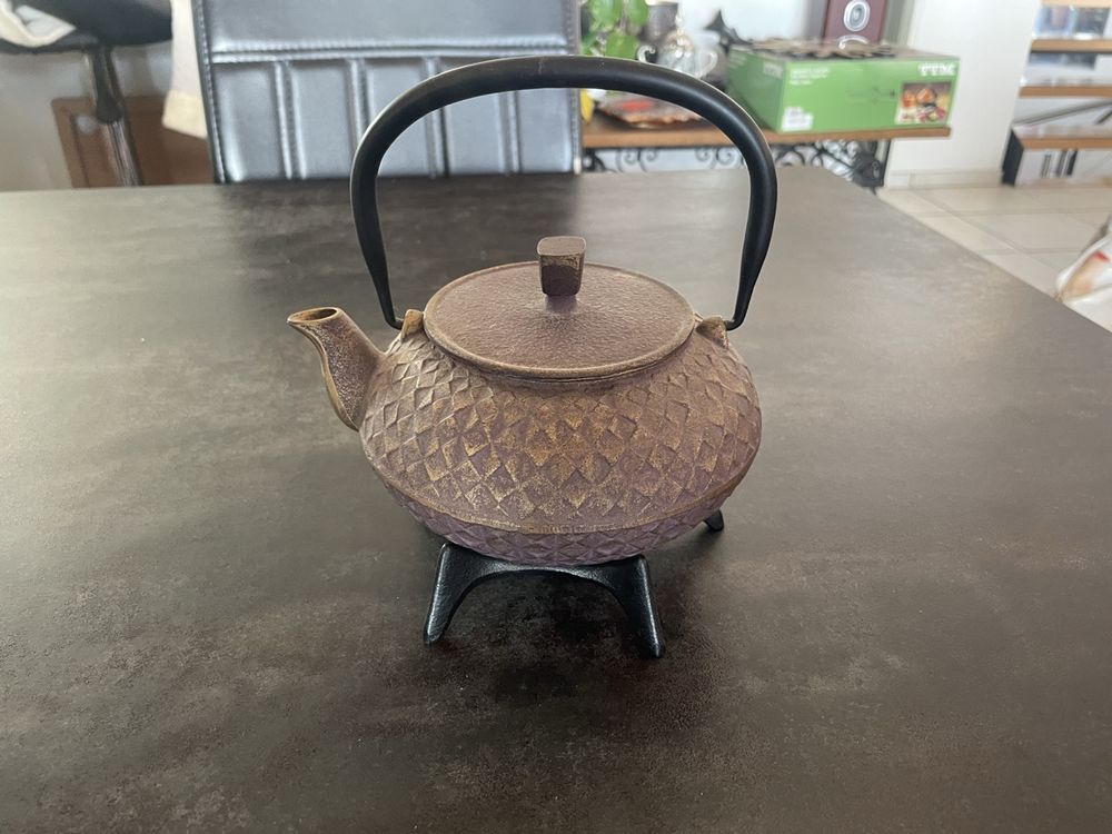 Coffret Théière et 2 tasses en fonte