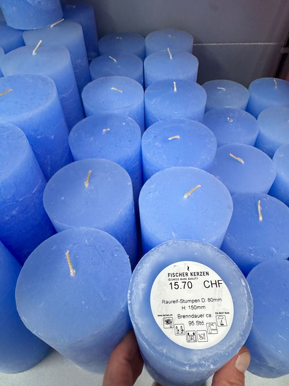 Candele: 048 Posten Raureif Kerzen hellblau aus Liquidation – Nuovo (secondo la descrizione) da Derendingen venduto da Meisterstuecke 8