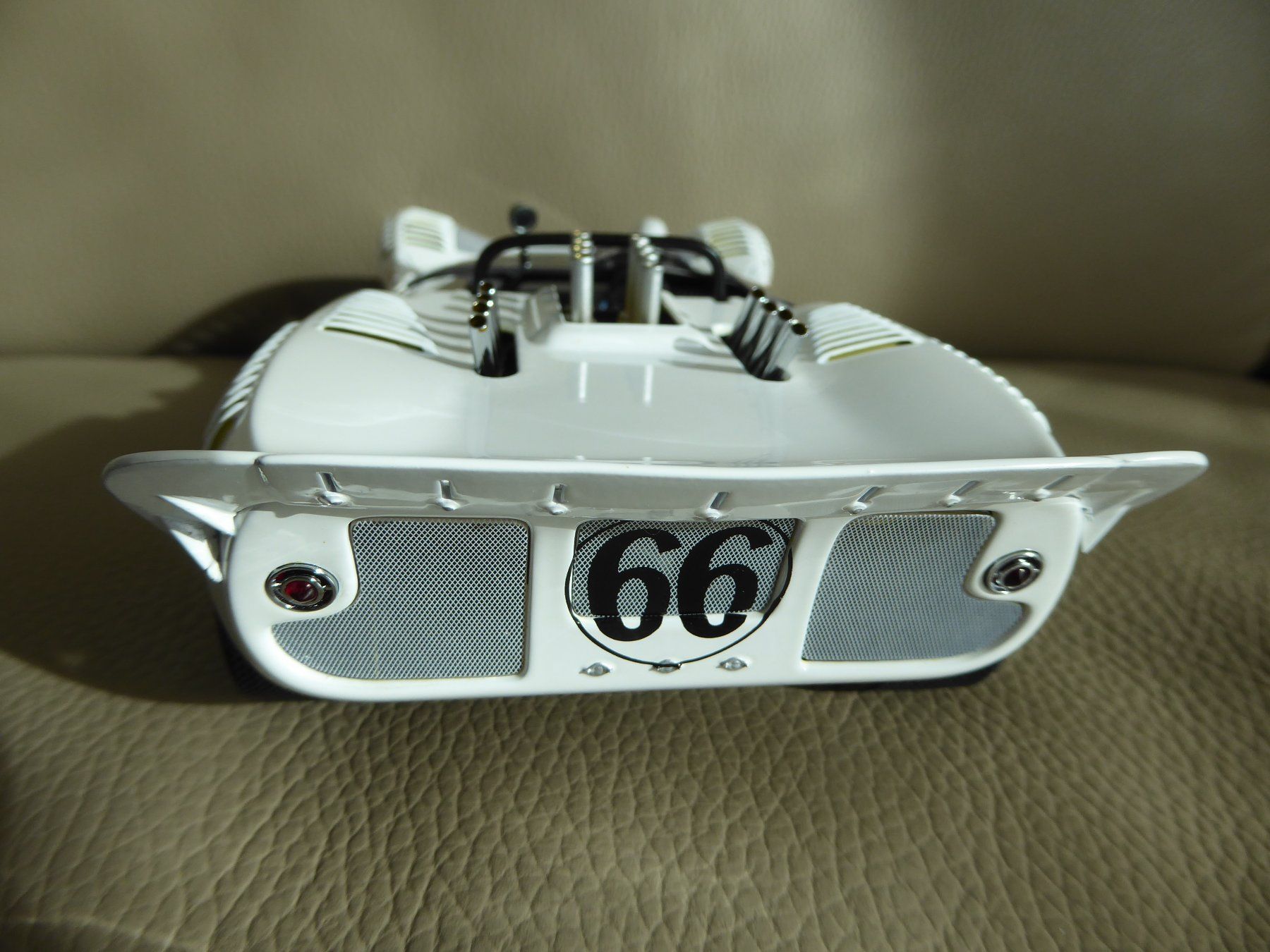 Autoart Modellautos: Chaparral 2 1965 by Jim Hall 1:18 – Neu (gemäss Beschreibung) aus Hettlingen von Zambole 2