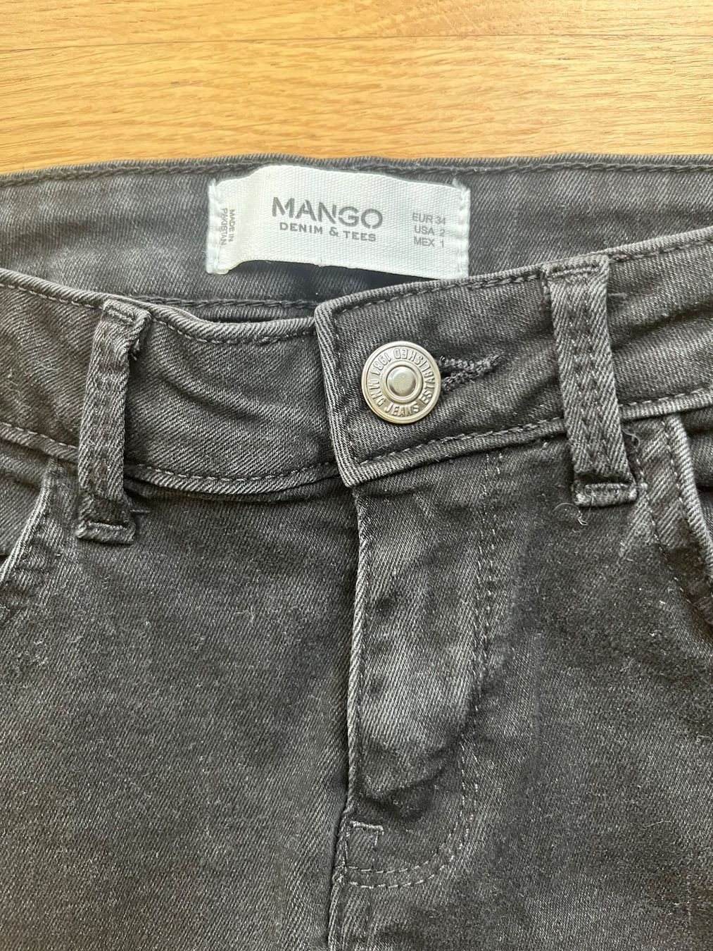 Mango Jeans: Mango Jeans (Gr. 34) – Gebraucht aus Zürich von east_on 2